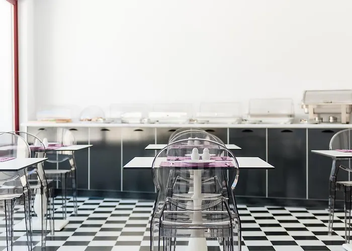 Kamari (Santorini) Hotels