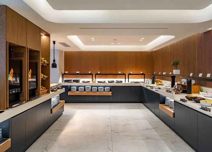 Fira (Santorini) 4 Star Hotels