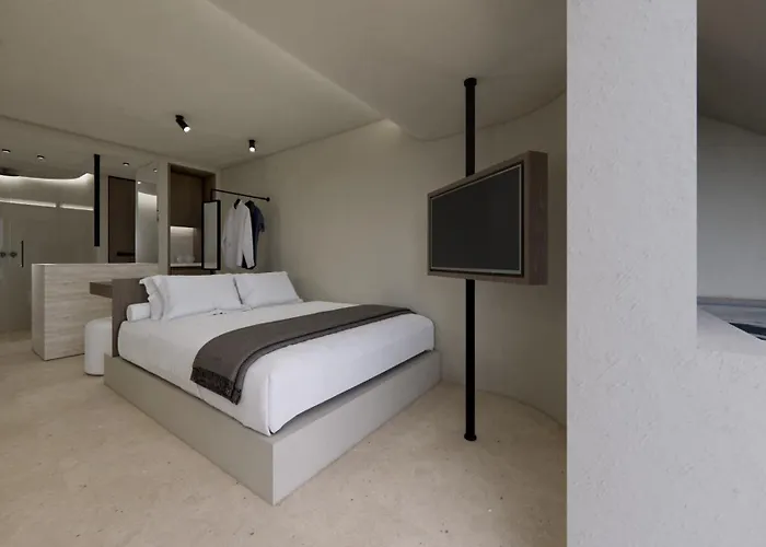 Firostefani hotels near Museum of Prehistoric Thira