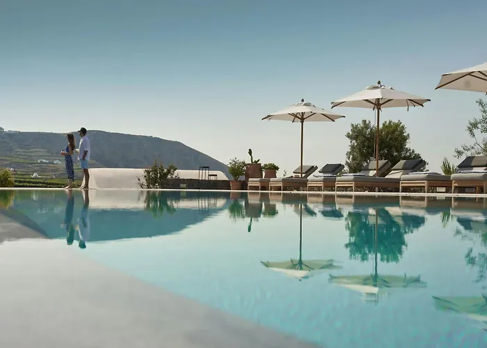 Megalochori (Santorini) Dog Friendly Lodging and Hotels