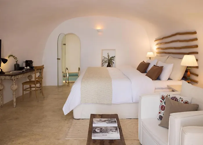 Imerovigli (Santorini) Boutique Hotels