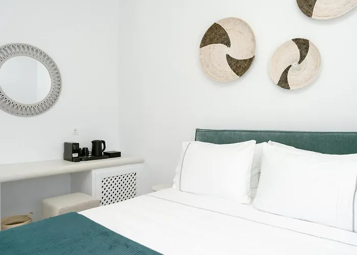 Anemos Fira Caldera View Hotel