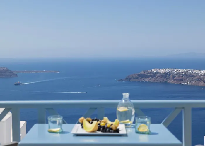 Imerovigli (Santorini) hotels near Megaro Gyzi Museum