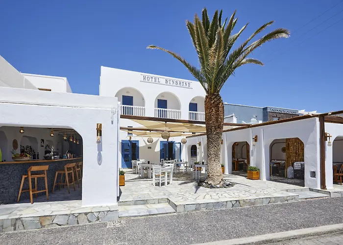 Kamari (Santorini) Cheap Hotels near Iglesia de Nuestra Señora de la O