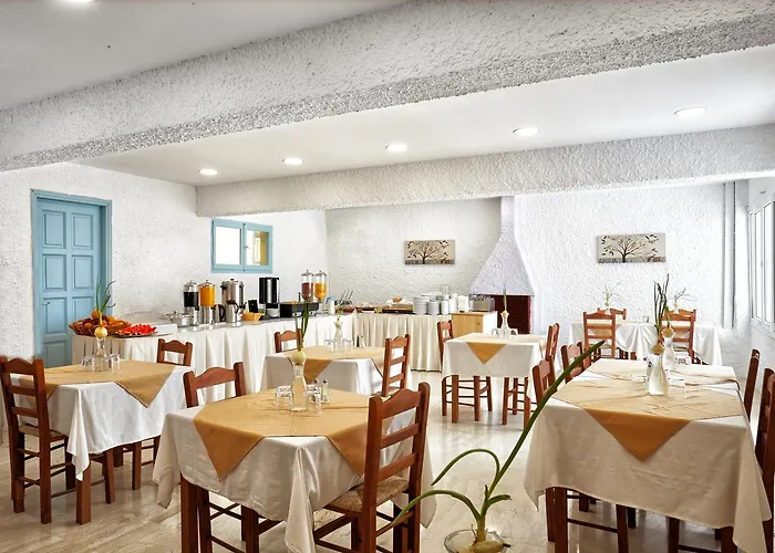 Pyrgos Kallistis hotels near Megalochori