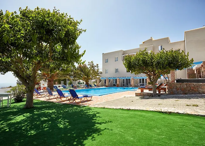 Pyrgos Kallistis hotels near Santorini Horse Riding