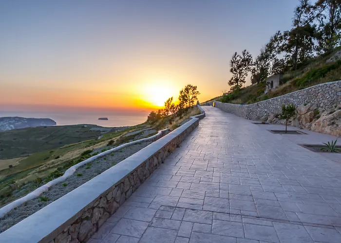 Pyrgos Kallistis hotels near Pyrgos Venetian Castle